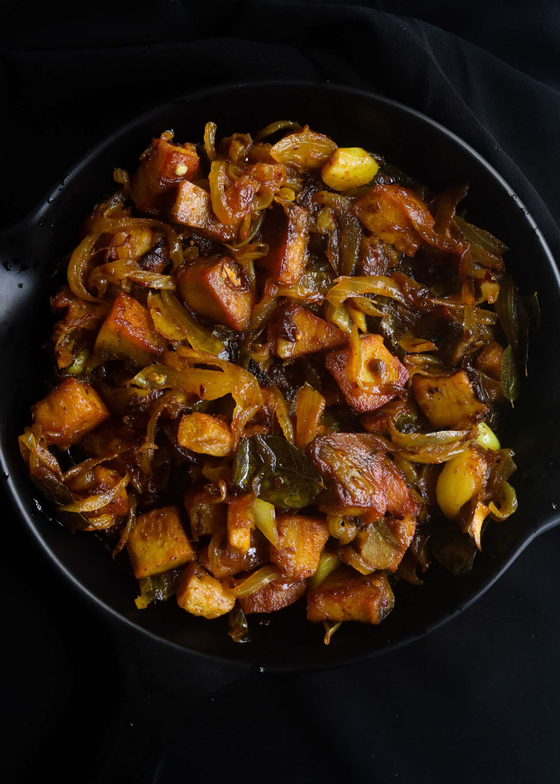 Kelawalla Dry Fish Curry (Sri Lankan Dried Yellowfin Tuna)